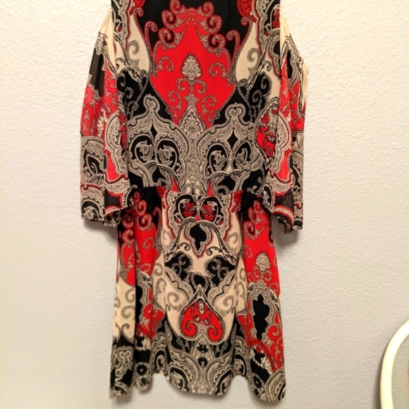 Venus Bohemian Dress Red Black Cream Print V Neck On Off Shoulder Sz. M - Picture 5 of 8